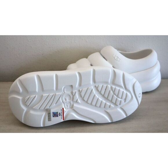 UGG 1132890 Women Sz 7 Bright White Water-Resistant Slip-On Sport Yeah Clogs - Picture 3 of 8